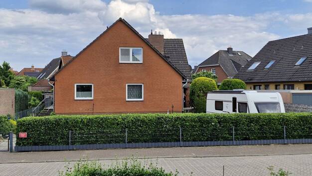 Mehrfamilienhaus zum Kauf provisionsfrei 668.000 € 12 Zimmer 212 m² 751 m² Grundstück Osterwald - Unterende Garbsen 30826