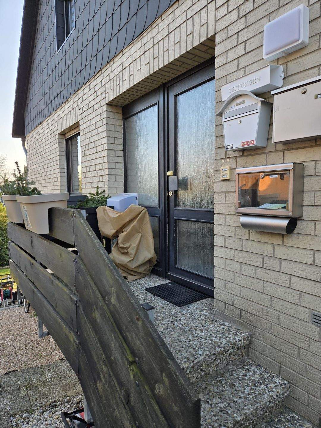 Immobilie in Hohenhameln - 3-Zimmer-Dachgeschoss-Wohnung mit Loggia - Bild 4