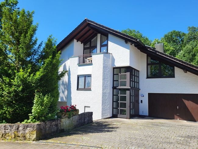 Mehrfamilienhaus zum Kauf 995.000 € 9 Zimmer 257 m²<br/>Wohnfläche 962 m²<br/>Grundstück Forchheim Forchheim 91301