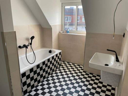 Wohnung zum Kauf 195.000 € 3. Geschoss Kröpeliner Tor-Vorstadt Rostock 18057