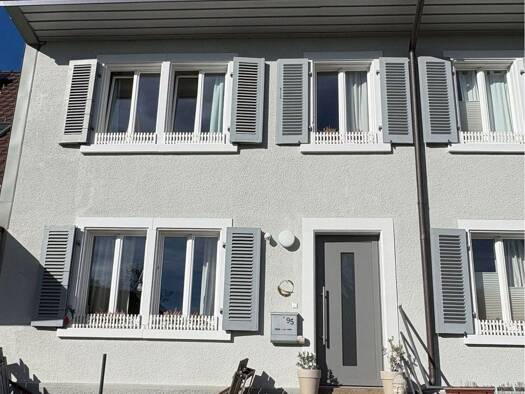 Doppelhaushälfte zur Miete 1.662 € 4 Zimmer 152 m² 350 m² Grundstück frei ab 01.06.2026 Gresgen Zell im Wiesental 79669