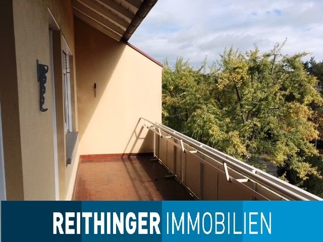 Wohnung zur Miete 850 € 2,5 Zimmer 77 m²<br/>Wohnfläche 3.<br/>Geschoss 01.11.2024<br/>Verfügbarkeit Friedingen 84 Singen (Hohentwiel) 78224