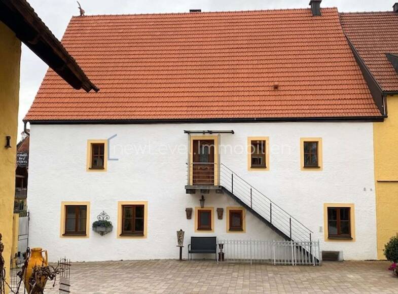 Mehrfamilienhaus zum Kauf 679.000 € 9 Zimmer 248 m² 304 m² Grundstück Dreifaltigkeit Amberg 92224