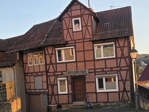 Reihenendhaus zum Kauf 69.000 € 8 Zimmer 147 m² 342 m² Grundstück frei ab sofort Spangenberg Spangenberg 34286