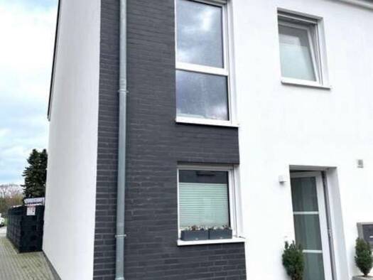 Reihenhaus zur Miete 1.780 € 4 Zimmer 133 m² frei ab sofort Hochneukirch Jüchen 41363