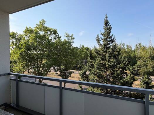 Wohnung zur Miete 365 € 3 Zimmer 60,8 m² 3. Geschoss Südstadtring 27 Südstadt Halle (Saale) 06128