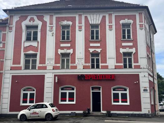Haus zum Kauf 1.290.000 € 21 Zimmer 600 m² 574 m² Grundstück Traunstein 83278