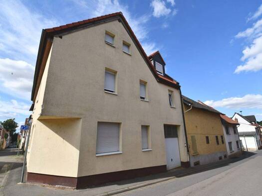 Einfamilienhaus zum Kauf 168.000 € 8 Zimmer 245 m² 124 m² Grundstück frei ab sofort Ober-Hilbersheim 55437