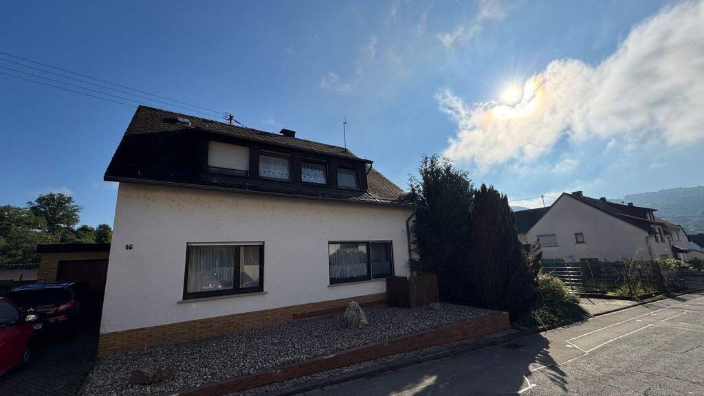 Einfamilienhaus zum Kauf 249.000 € 6 Zimmer 127 m² 1.060 m² Grundstück frei ab sofort Bengel 54538