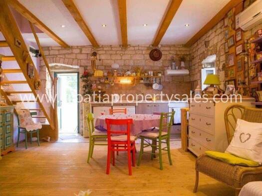 Haus zum Kauf 3 Zimmer 156 m² Vis