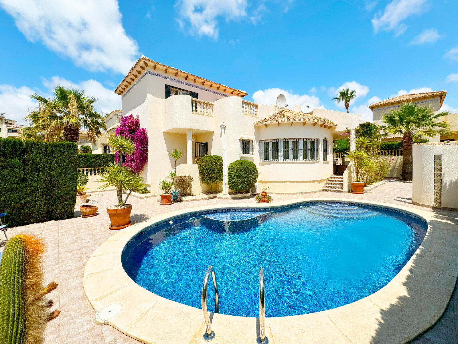 Villa zum Kauf 430.000 € 3 Zimmer 131 m²<br/>Wohnfläche 334 m²<br/>Grundstück Orihuela Costa 03189