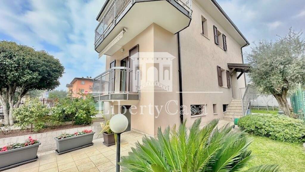 Doppelhaushälfte zum Kauf 635.000 € 4 Zimmer 160 m² Vespucci Toscolano-Maderno