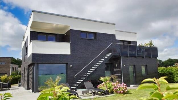 Einfamilienhaus zur Miete 2.500 € 6 Zimmer 250 m² 947 m² Grundstück frei ab 01.09.2025 Knieper Nord Stralsund 18435