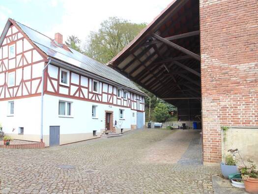 Mehrfamilienhaus zum Kauf 399.000 € 5 Zimmer 210 m² 1.828 m² Grundstück frei ab sofort Röhrenfurth Melsungen 34212