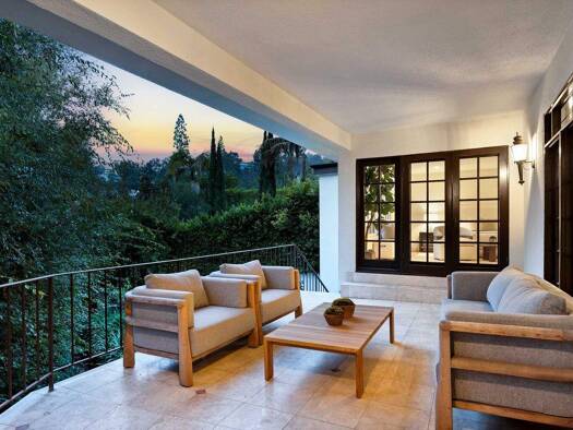 Einfamilienhaus zum Kauf 3.718.903 € 3.414 m² 10.765 m² Grundstück 1163 Angelo Dr  Beverly Hills  CA 90210  USA Los Angeles County 90210