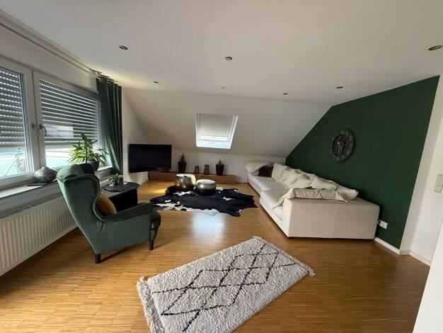 Wohnung zur Miete 785 € 3 Zimmer 88 m² Dachgeschoss, 3 Geschosse frei ab 01.10.2025 Johannes-Nehring-Straße 26 Sickels Fulda 36041