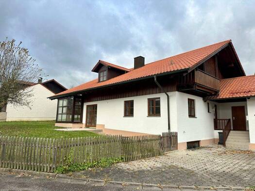 Einfamilienhaus zur Miete 1.380 € 5 Zimmer 195 m² 786 m² Grundstück Mallersdorf Mallersdorf-Pfaffenberg 84066