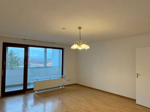 Wohnung zur Miete 730 € 2 Zimmer 62 m² Geschoss 5/8 frei ab sofort Niederrodenbach Rodenbach 63517
