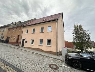Mehrfamilienhaus zum Kauf als Kapitalanlage geeignet 99.000 € 5 Zimmer 118 m² 175 m² Grundstück Mücheln Mücheln (Geiseltal) 06249