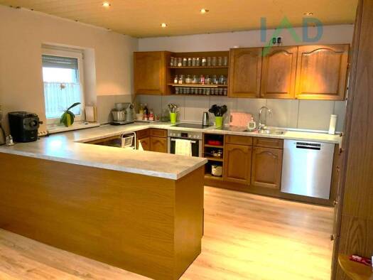 Mehrfamilienhaus zum Kauf 398.000 € 6 Zimmer 166 m² 1.300 m² Grundstück Künzing Künzing 94550