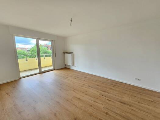 Wohnung zur Miete 775 € 2 Zimmer 63 m² 5. Geschoss frei ab sofort Innenstadt Fürth 90762