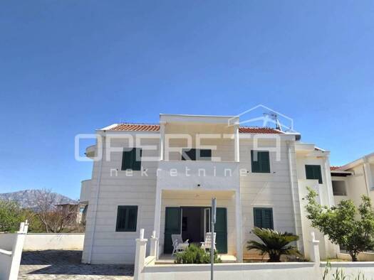 Haus zum Kauf 799.000 € 1 Zimmer 300 m² Sućuraj