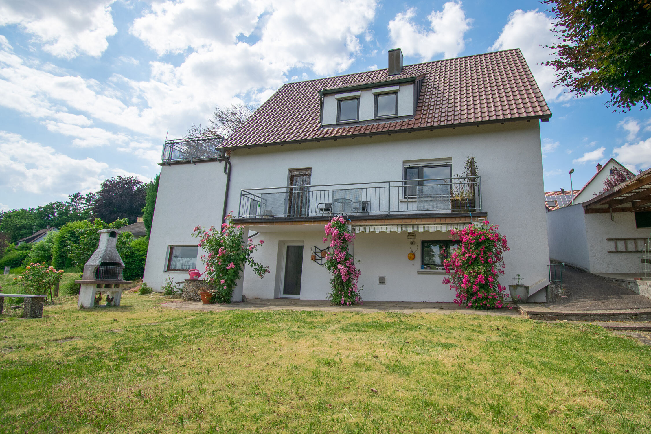 Haus zum Kauf 429.000 € 8,5 Zimmer 155 m²<br/>Wohnfläche 1.227 m²<br/>Grundstück Neuenstein Neuenstein 74632