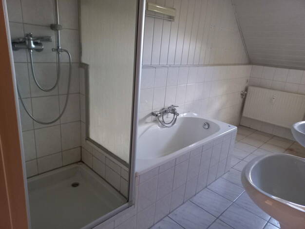 Wohnung zur Miete 499 € 5 Zimmer 97 m² 2. Geschoss frei ab 01.09.2025 Schellenberg Leubsdorf 09573
