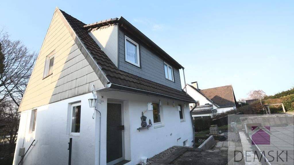 Einfamilienhaus zum Kauf 395.000 € 4 Zimmer 109,3 m² 953 m² Grundstück Vohwinkel Wuppertal 42329