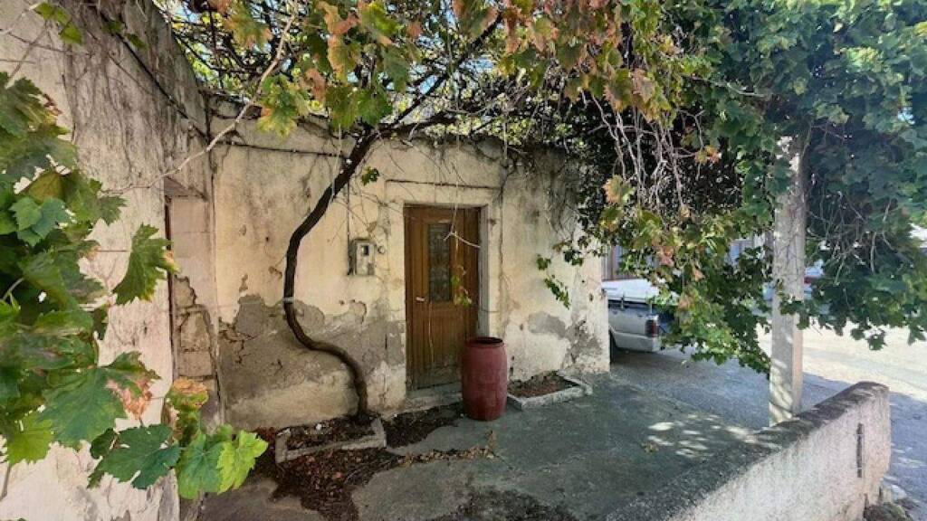 Einfamilienhaus zum Kauf 34.000 € Vori 702 00