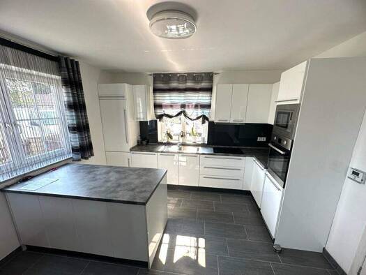 Wohnung zum Kauf 189.000 € 67,2 m² Burgkirchen 5274