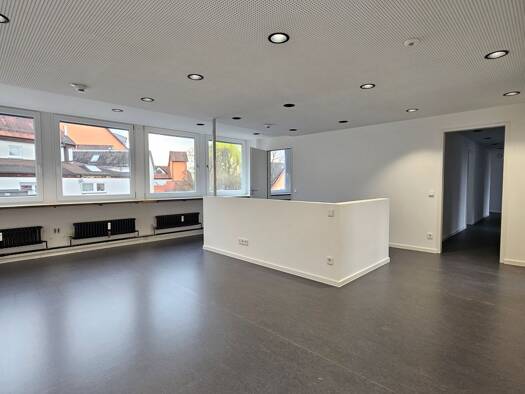 Büro zum Kauf provisionsfrei 587.500 € 1 Zimmer 292 m² Bürofläche Zeppelinstraße 5 Weingarten 88250