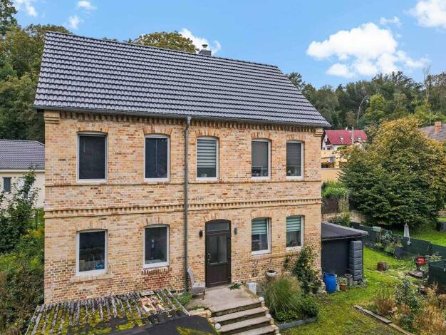 Einfamilienhaus zum Kauf 295.000 € 5 Zimmer 147 m² 1.060 m² Grundstück Parkweg 2 Salzmünde Salzatal 06198