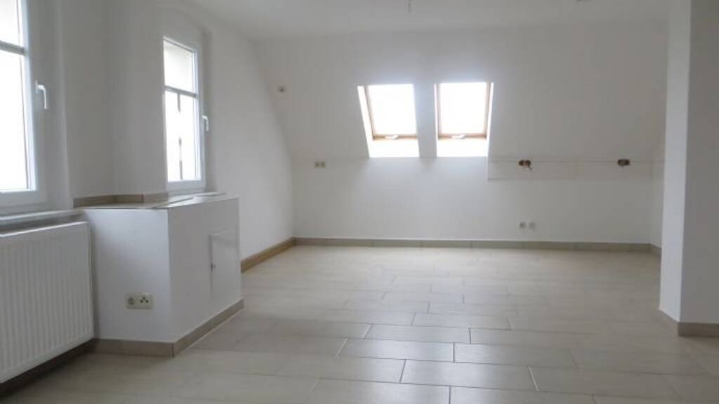 Wohnung zur Miete 574 € 4 Zimmer 82 m² 2. Geschoss frei ab 01.05.2026 Weinböhlaer Str. Coswig 01640
