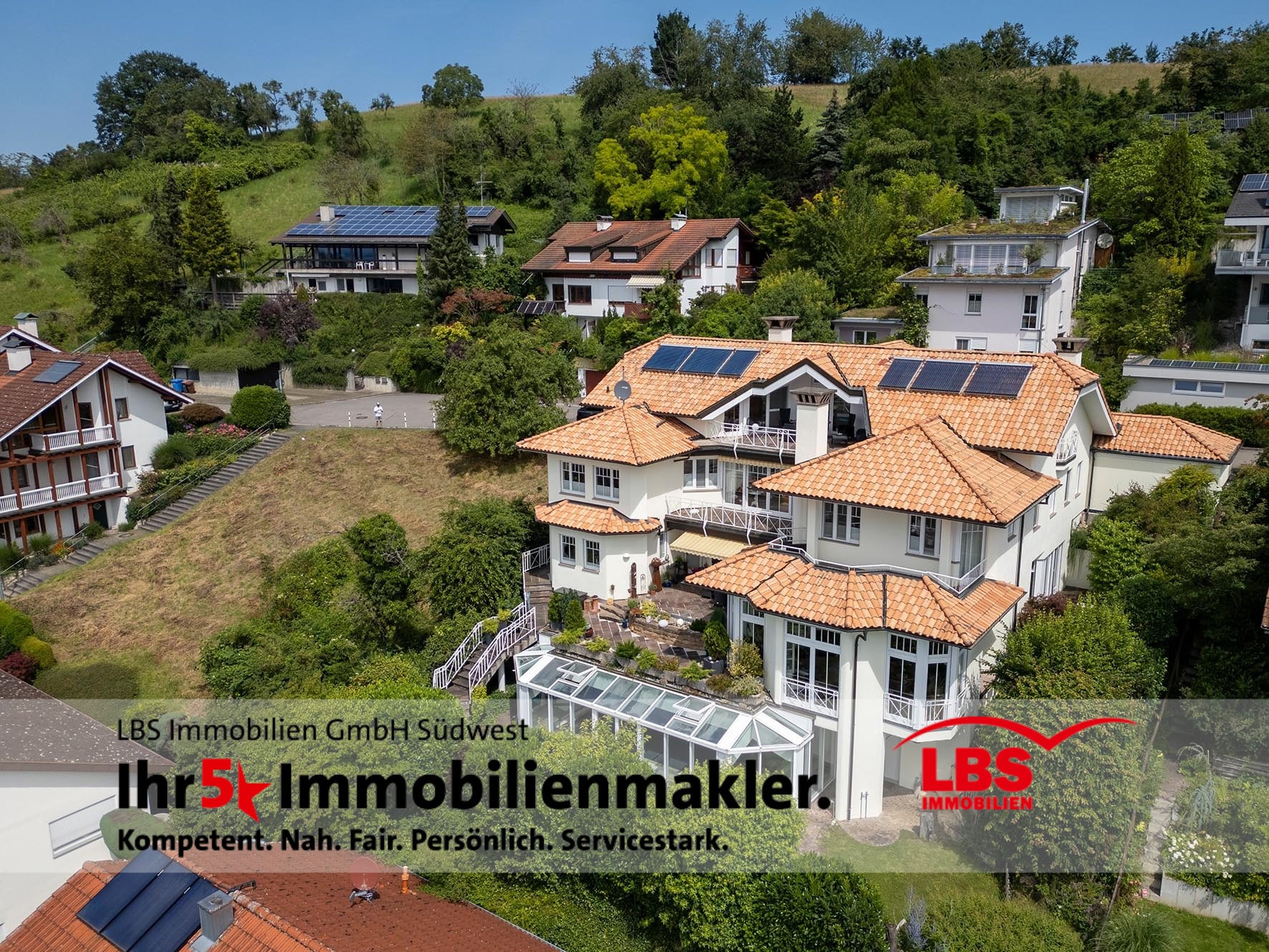 Villa zum Kauf 1.990.000 € 8 Zimmer 390 m²<br/>Wohnfläche 771 m²<br/>Grundstück Güttingen Radolfzell 78315