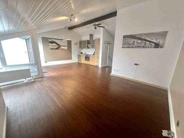 Wohnung zum Kauf 250.000 € 2 Zimmer 68 m² Dachgeschoss frei ab sofort Dettingen unter Teck 73265