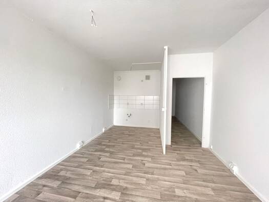Wohnung zur Miete 304 € 1 Zimmer 39,5 m² 7. Geschoss Moskauer Platz 21 Moskauer Platz Erfurt 99091