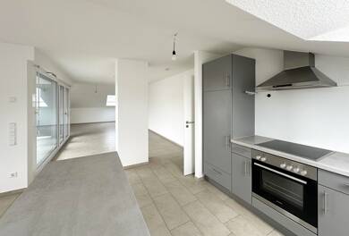 Wohnung zur Miete 1.220 € 3 Zimmer 99 m² Dachgeschoss, 2. Geschoss frei ab sofort Stuttgarter Straße 35 Lauffen am Neckar 74348