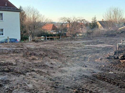 Grundstück zum Kauf provisionsfrei 55.500 € 427 m² Grundstück Baugenehmigung vorhanden Joseph Haydnstr 7 Werdau 08412