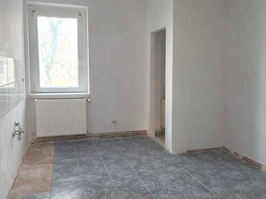 Wohnung zur Miete 820 € 5 Zimmer 110 m² 1. Geschoss frei ab 01.03.2026 Innenstadt Dessau 06842