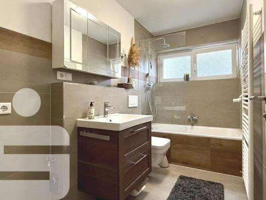 Wohnung zum Kauf 230.000 € 3 Zimmer 70 m² 1. Geschoss frei ab sofort Waldkraiburg 84478