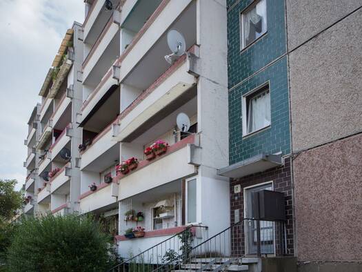 Wohnung zur Miete 389 € 3 Zimmer 70,4 m² 5. Geschoss Grashalmstraße 17 Heide Nord Halle 06120