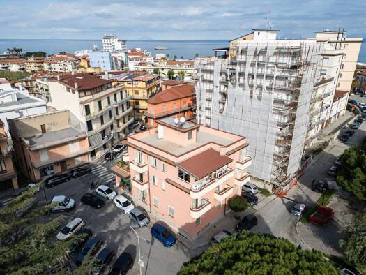 Wohnung zum Kauf 300.000 € 6 Zimmer 210 m² frei ab sofort via Libertà 2 Brolo 98061