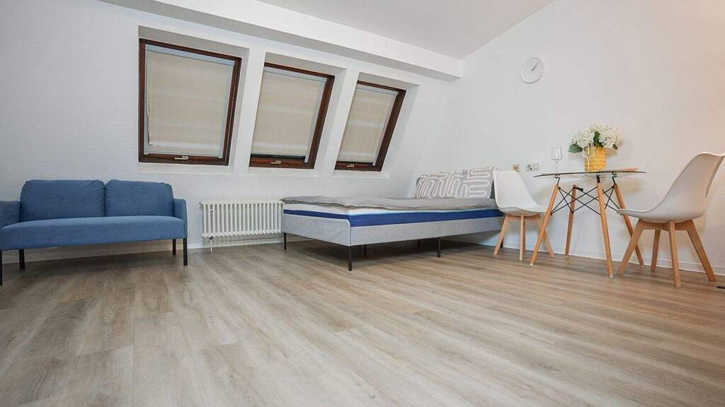 Studio zur Miete 740 € 1 Zimmer 27 m² frei ab sofort Mitte Sindelfingen 71063