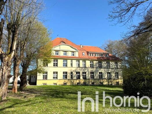 Haus zum Kauf provisionsfrei 2.650.000 € 26 Zimmer 824,1 m² 4.831 m² Grundstück Arnsdorf Arnsdorf 01477