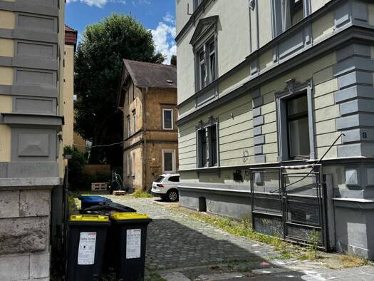 Mehrfamilienhaus zum Kauf als Kapitalanlage geeignet 249.000 € 16 Zimmer 232 m² 579 m² Grundstück Trierer Straße 3a Westvorstadt Weimar 99423