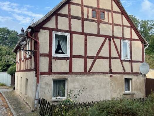 Haus zum Kauf 110.000 € 5 Zimmer 110 m² 1.051 m² Grundstück frei ab sofort Schulstraße 9 Baruth Baruth/Mark 15837