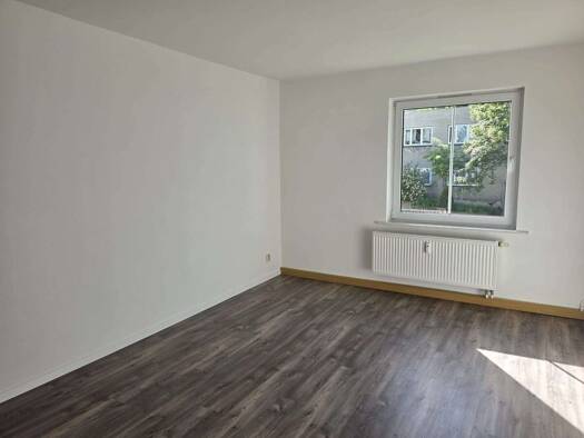 Wohnung zur Miete 325 € 2 Zimmer 53 m² 2 Geschosse frei ab sofort Hilbersdorf Hilbersdorf 09131
