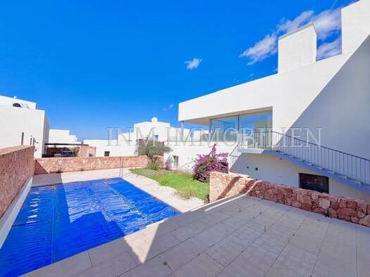 Villa zur Miete 30.000 € 6 Zimmer 327 m² 724 m² Grundstück Cala Conta 07829