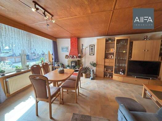 Doppelhaushälfte zum Kauf 299.000 € 8 Zimmer 159 m² 810 m² Grundstück Gierath Jüchen 41363